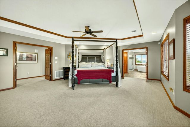 2583 Oak View Circle, Medford, OR 97504
