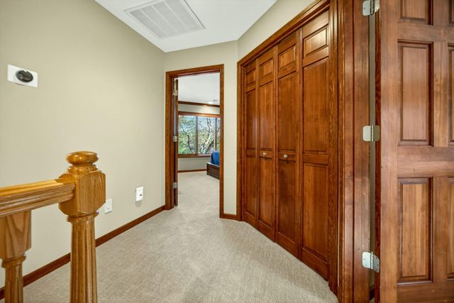 2583 Oak View Circle, Medford, OR 97504