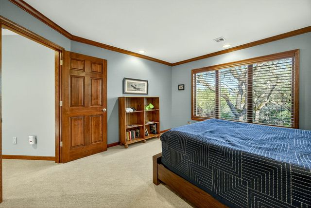 2583 Oak View Circle, Medford, OR 97504