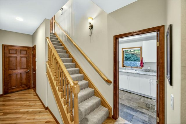 2583 Oak View Circle, Medford, OR 97504