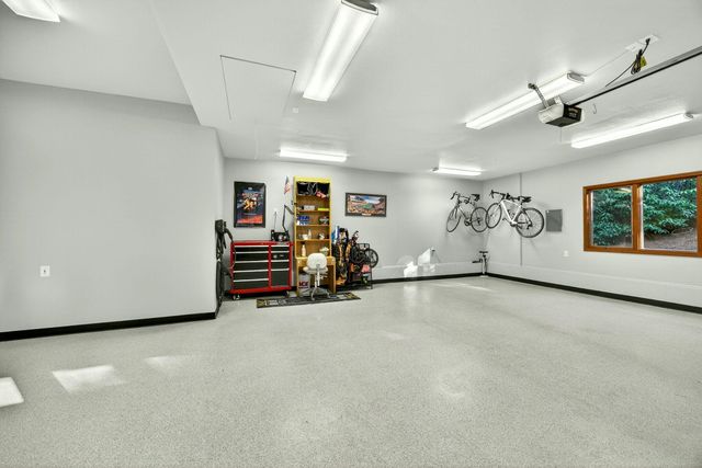 2583 Oak View Circle, Medford, OR 97504
