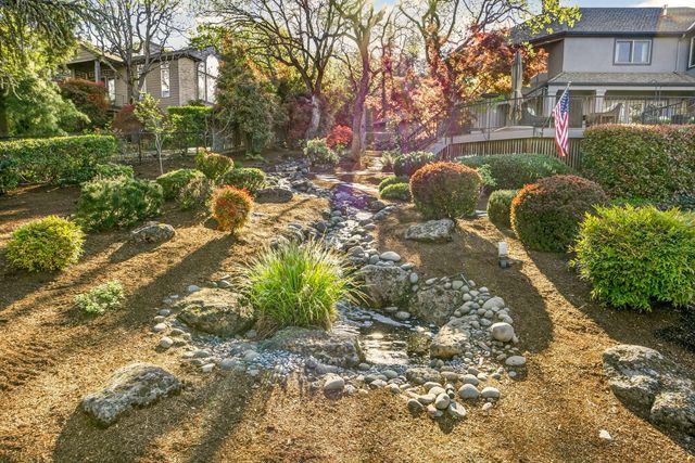 2583 Oak View Circle, Medford, OR 97504