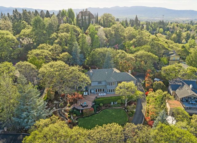 2583 Oak View Circle, Medford, OR 97504