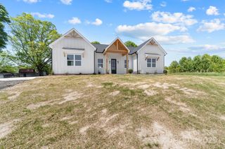 1037 Dameron Road, Bessemer City, NC 28016