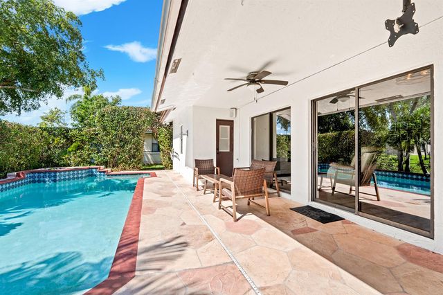 1912 NW 77th Avenue, Margate, FL 33063