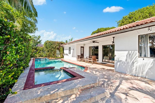 1912 NW 77th Avenue, Margate, FL 33063