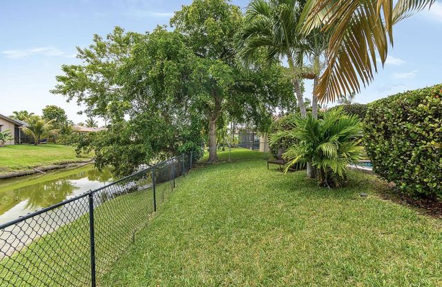 1912 NW 77th Avenue, Margate, FL 33063