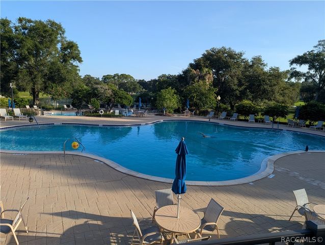 1697 N Wembley Drive, Crystal River, FL 34429