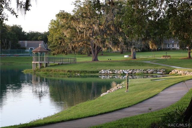 1697 N Wembley Drive, Crystal River, FL 34429
