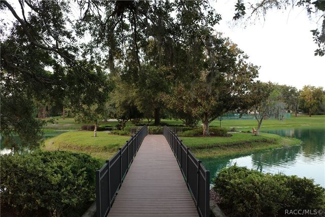 1697 N Wembley Drive, Crystal River, FL 34429