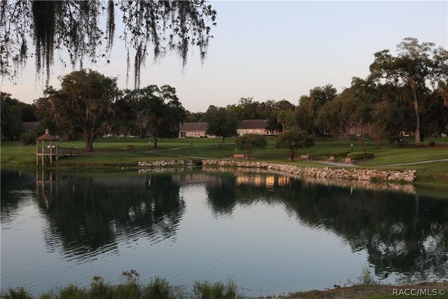 1697 N Wembley Drive, Crystal River, FL 34429