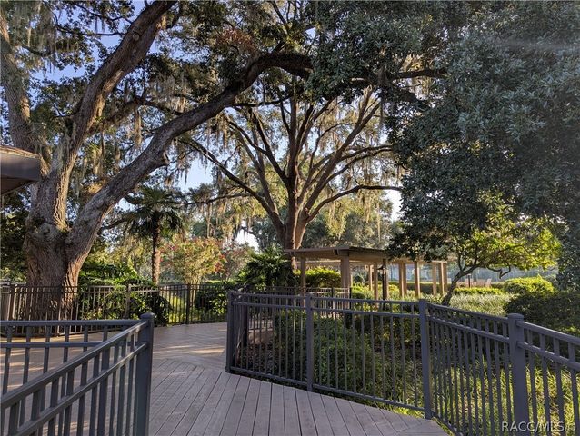 1697 N Wembley Drive, Crystal River, FL 34429