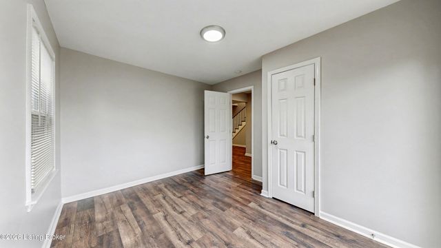 111 Staebler Ave, Louisville, KY 40207