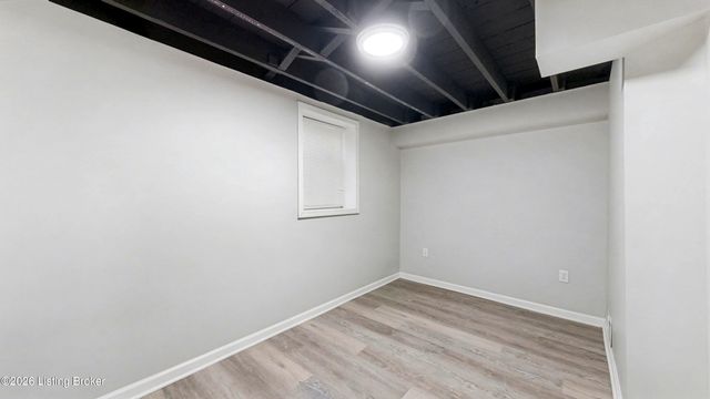 111 Staebler Ave, Louisville, KY 40207