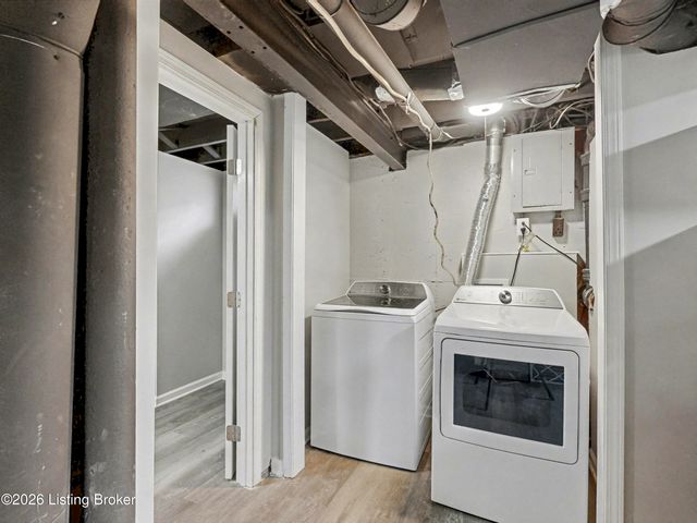 111 Staebler Ave, Louisville, KY 40207