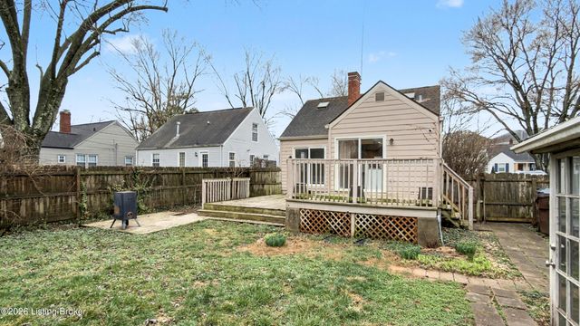 111 Staebler Ave, Louisville, KY 40207