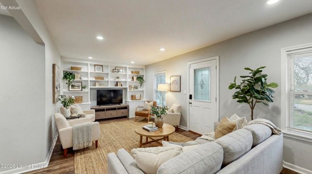 111 Staebler Ave, Louisville, KY 40207