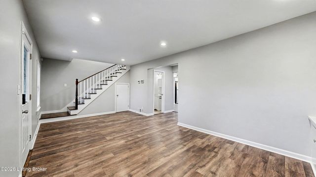 111 Staebler Ave, Louisville, KY 40207