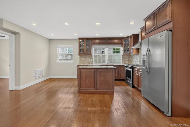 3144 Baisley Avenue, Bronx, NY 10465