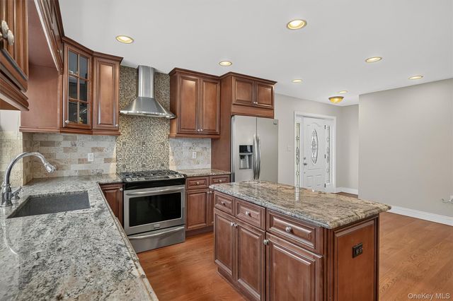3144 Baisley Avenue, Bronx, NY 10465