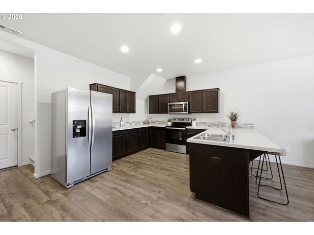 744 Ne 138TH Pl, Vancouver, WA 98684