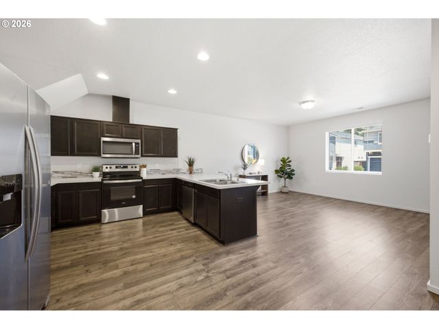 744 Ne 138TH Pl, Vancouver, WA 98684