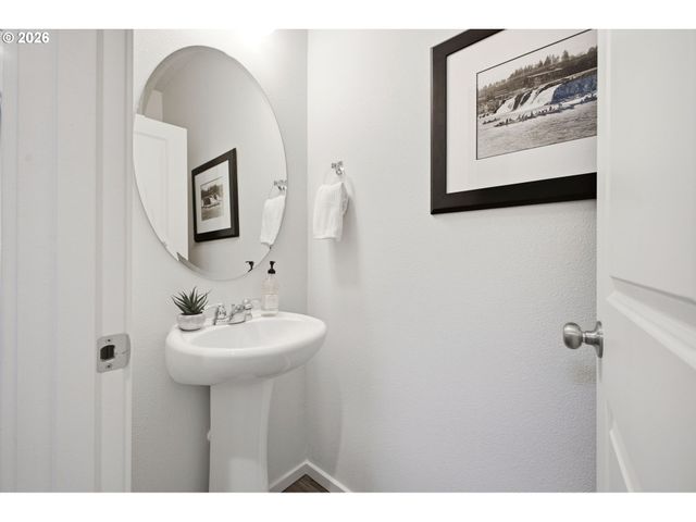 744 Ne 138TH Pl, Vancouver, WA 98684