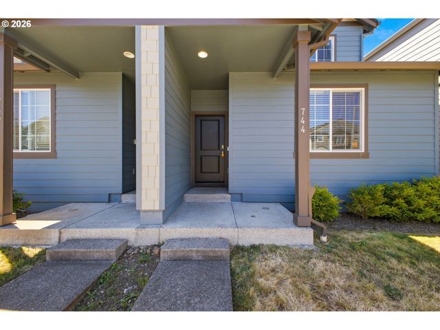 744 Ne 138TH Pl, Vancouver, WA 98684