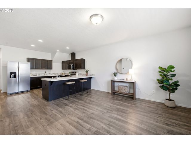 744 Ne 138TH Pl, Vancouver, WA 98684