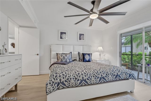 788 Park Shore DR E14, Naples, FL 34103