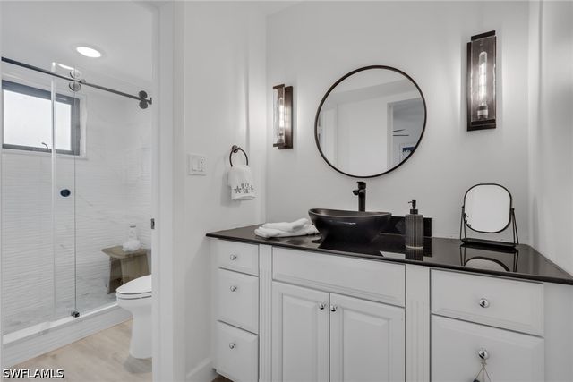 788 Park Shore DR E14, Naples, FL 34103