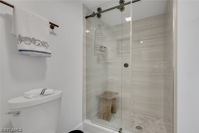 788 Park Shore DR E14, Naples, FL 34103