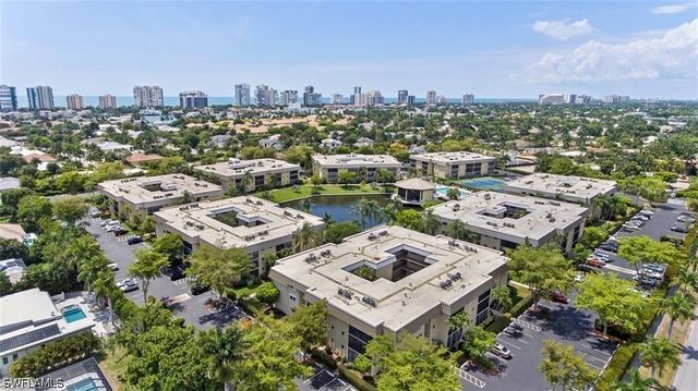 788 Park Shore DR E14, Naples, FL 34103