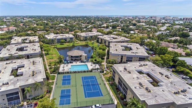 788 Park Shore DR E14, Naples, FL 34103