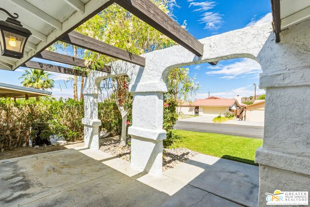 52925 Avenida Vallejo, La Quinta, CA 92253