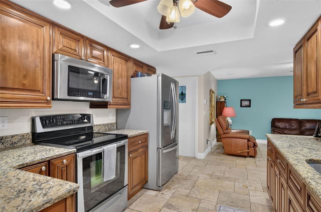 2225 SNEAD AVENUE, Dunedin, FL 34698