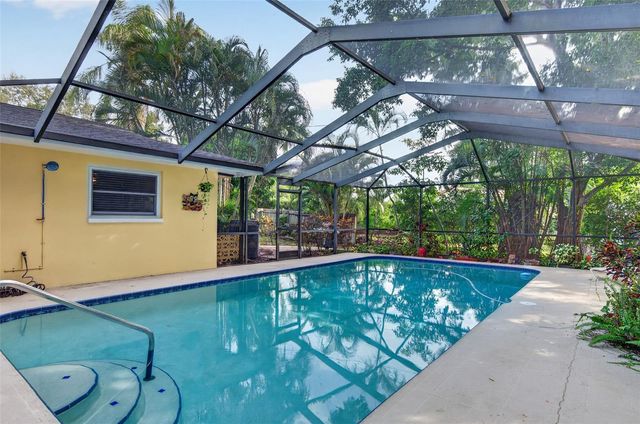 2225 SNEAD AVENUE, Dunedin, FL 34698