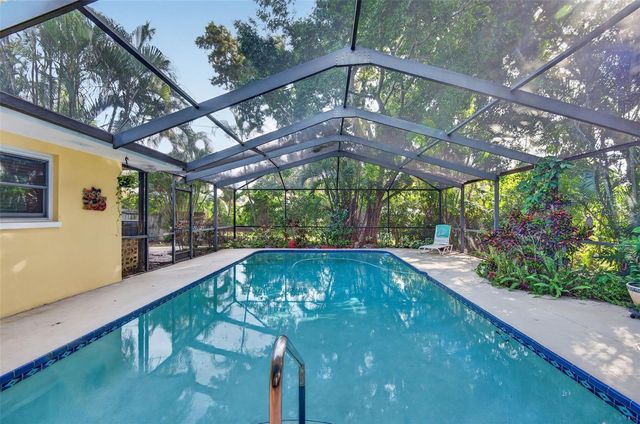 2225 SNEAD AVENUE, Dunedin, FL 34698