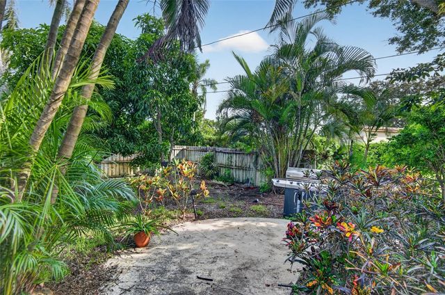 2225 SNEAD AVENUE, Dunedin, FL 34698