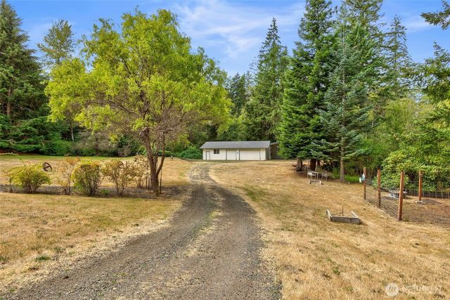 3320 SE Baker Road, Port Orchard, WA 98367