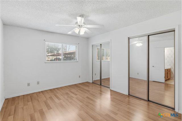 516 N King Street 301, Seguin, TX 78155