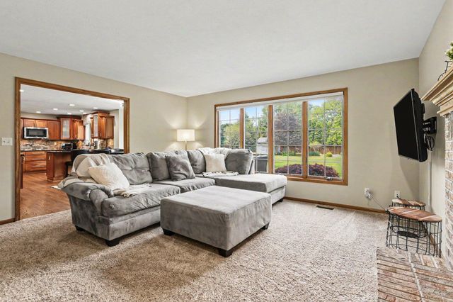 1425 Old Farm Lane, St. Joseph, MI 49085
