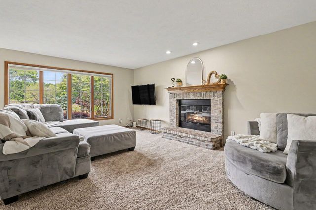 1425 Old Farm Lane, St. Joseph, MI 49085