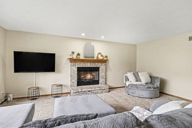 1425 Old Farm Lane, St. Joseph, MI 49085