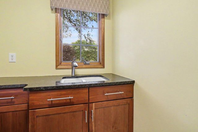 1425 Old Farm Lane, St. Joseph, MI 49085