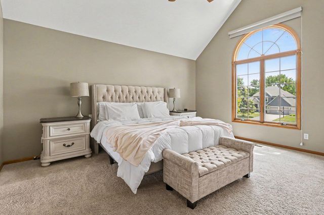 1425 Old Farm Lane, St. Joseph, MI 49085