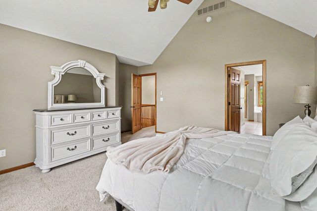 1425 Old Farm Lane, St. Joseph, MI 49085