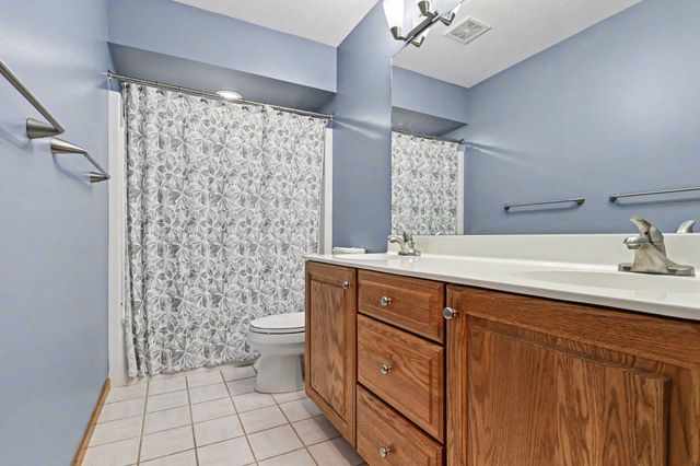 1425 Old Farm Lane, St. Joseph, MI 49085