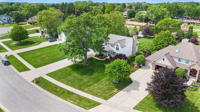 1425 Old Farm Lane, St. Joseph, MI 49085
