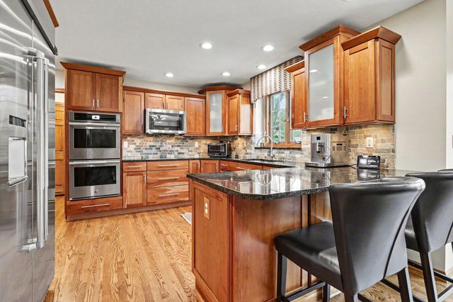 1425 Old Farm Lane, St. Joseph, MI 49085